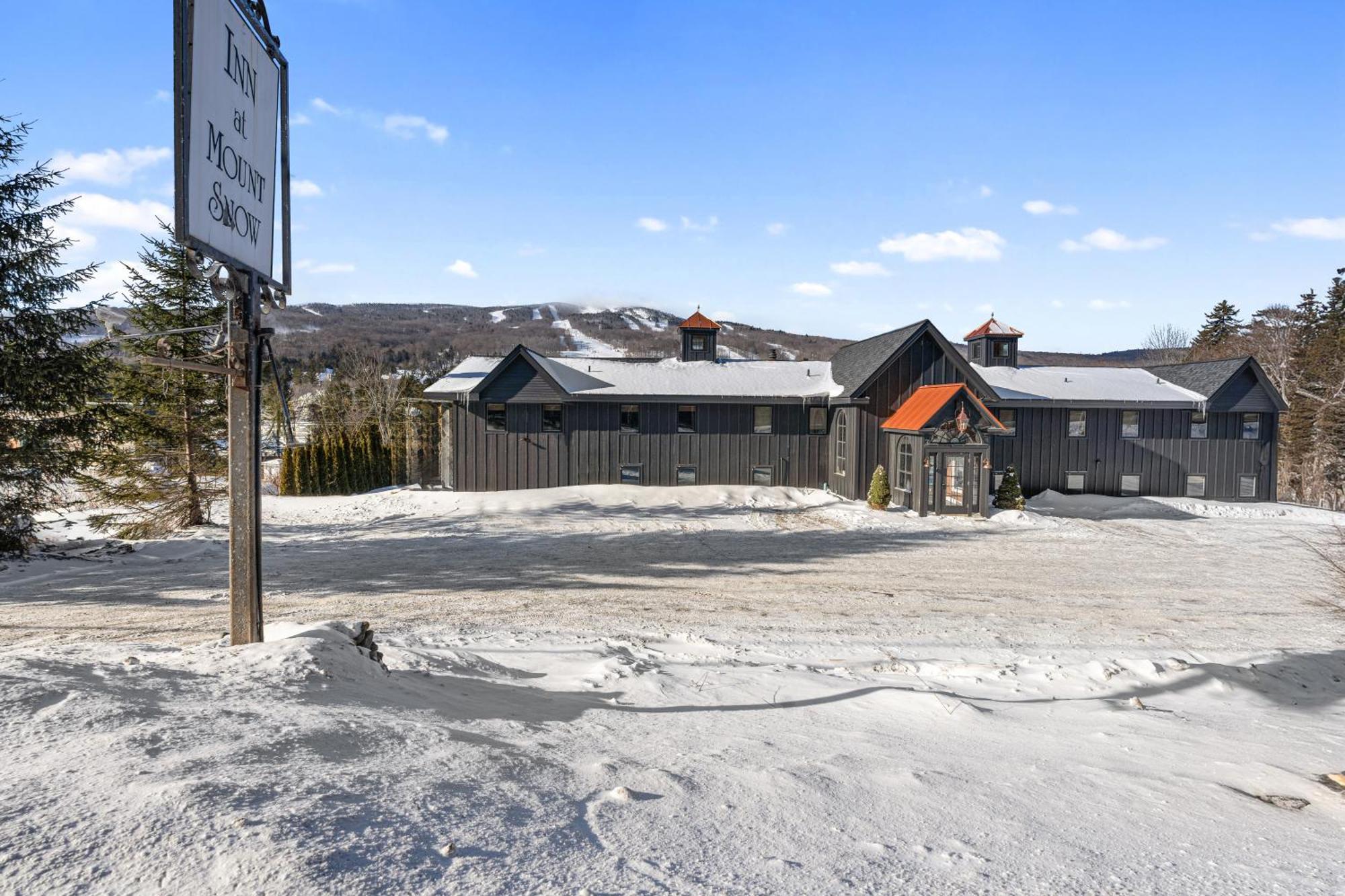 Inn At Mount Snow West Dover Buitenkant foto